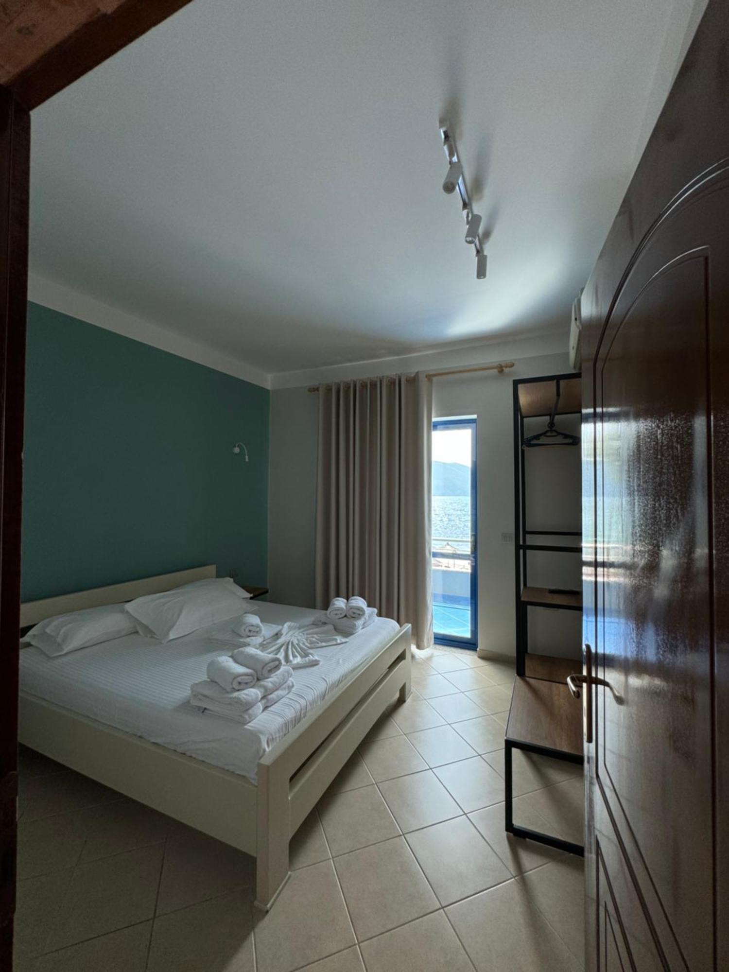 Hotel Cekodhima Radhimë Exteriör bild