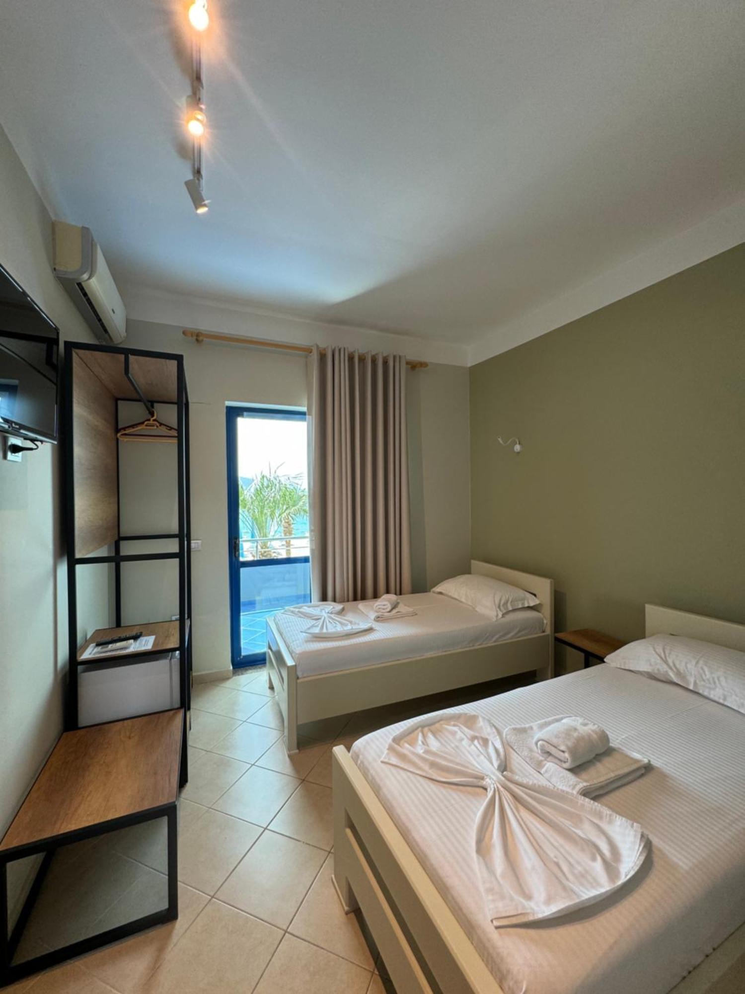 Hotel Cekodhima Radhimë Exteriör bild