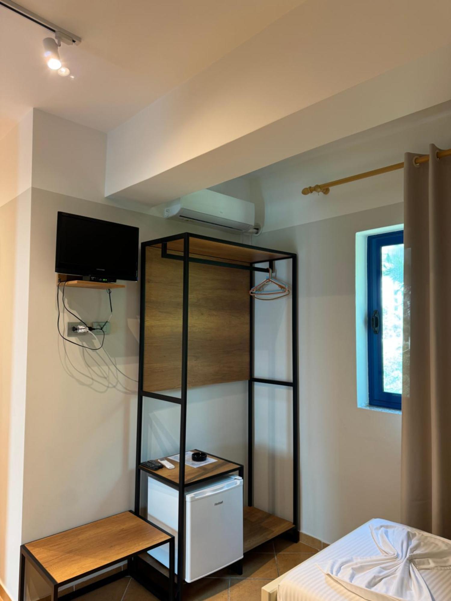 Hotel Cekodhima Radhimë Exteriör bild