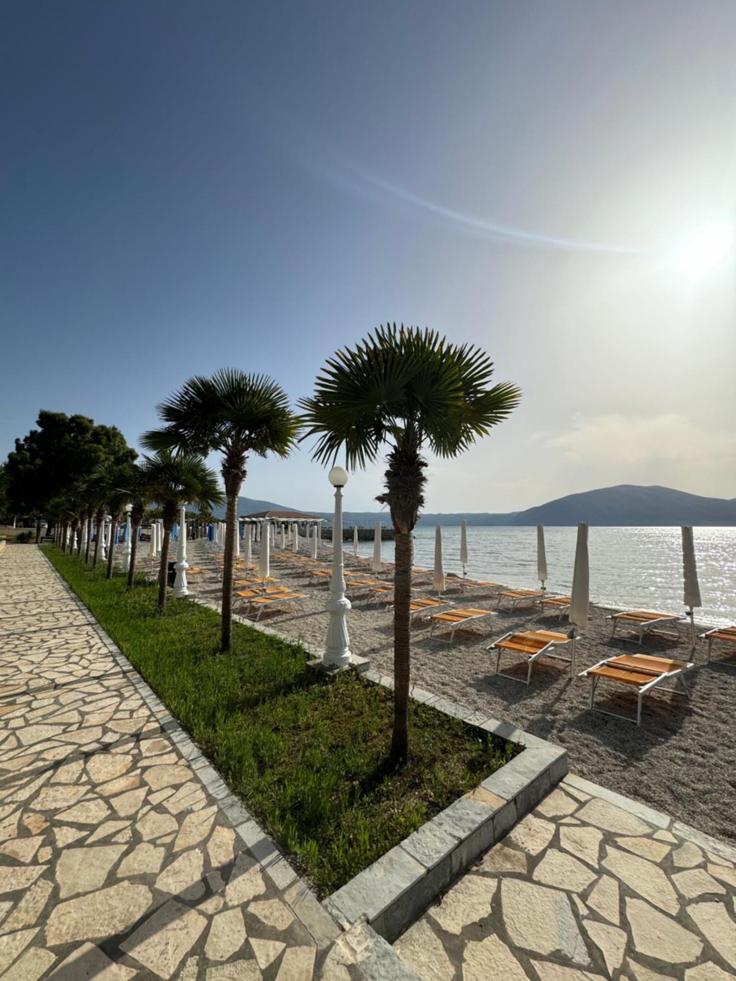 Hotel Cekodhima Radhimë Exteriör bild