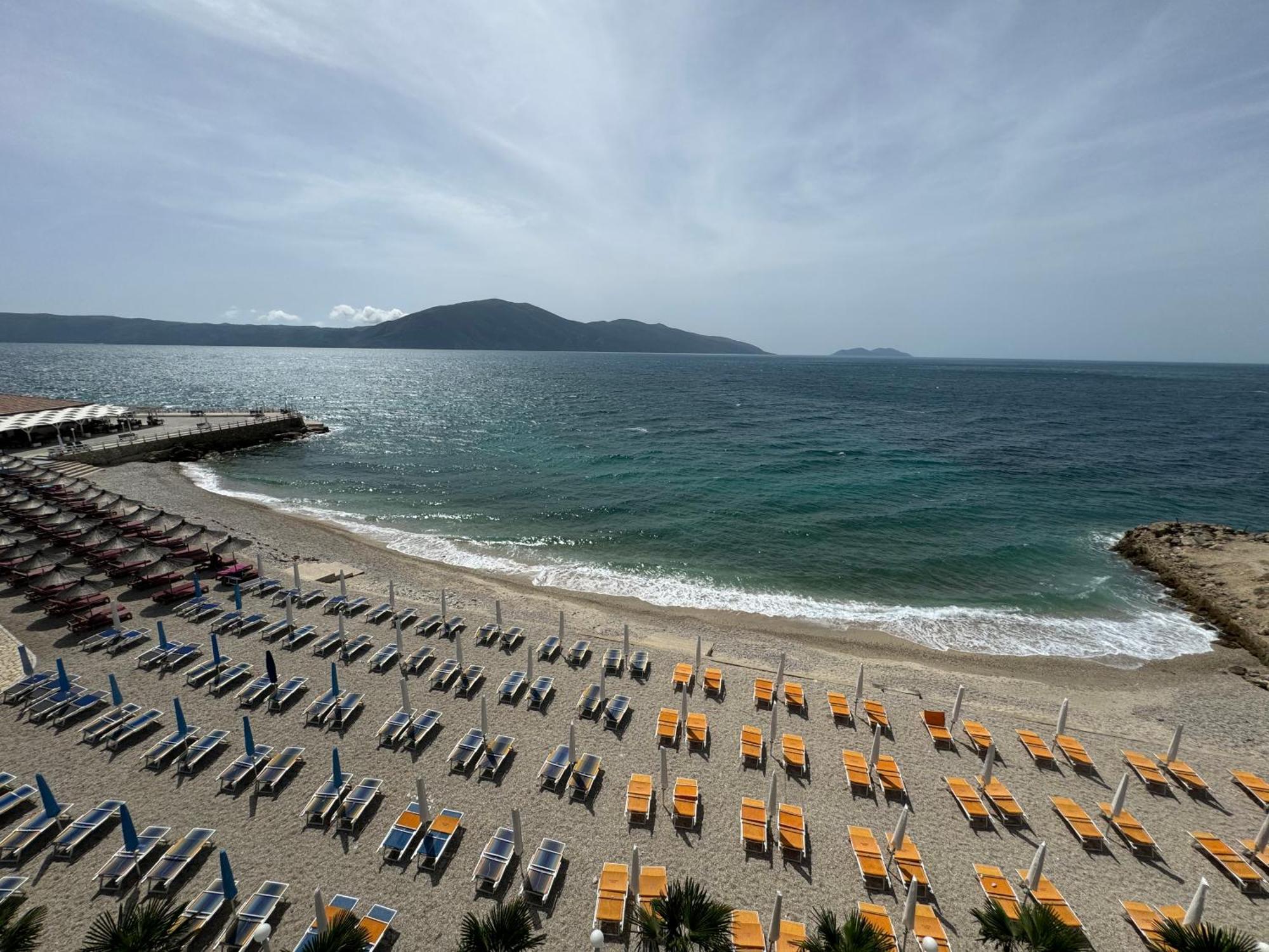 Hotel Cekodhima Radhimë Exteriör bild