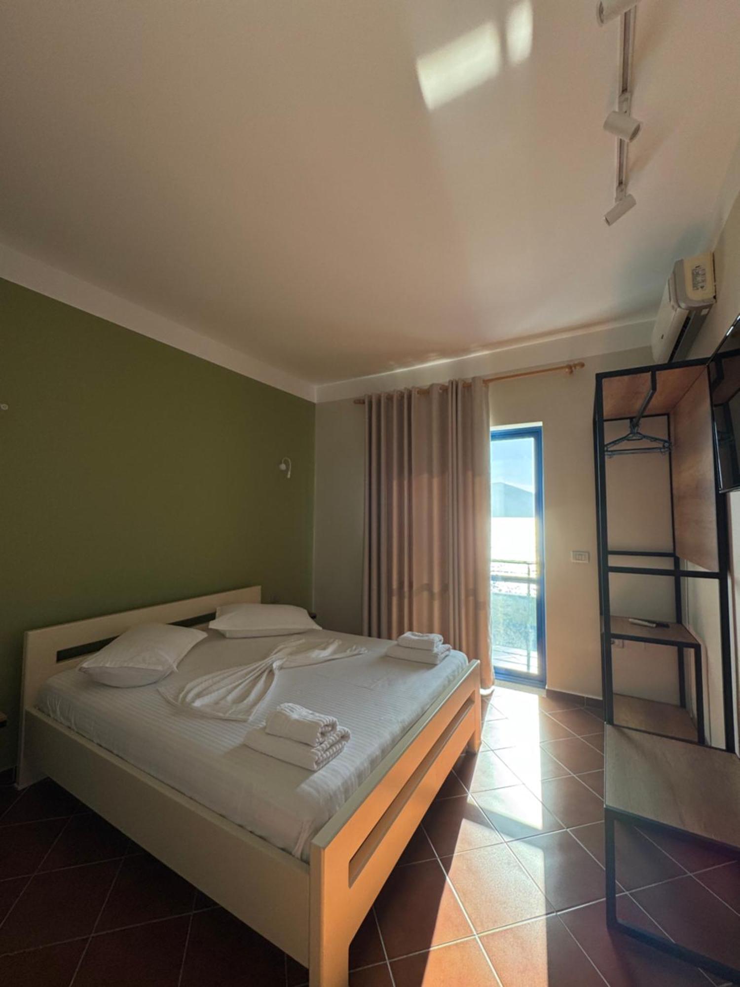 Hotel Cekodhima Radhimë Exteriör bild